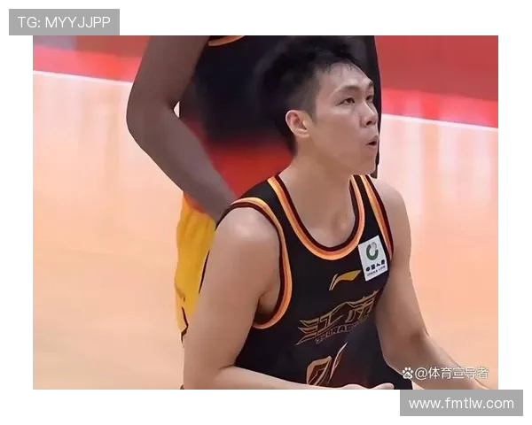 卢伟详细部署庞峥麟防守策略李弘权展现团队模范生风范